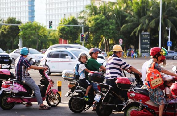 單月產(chǎn)量增長48.4%，電動車憑什么這么火？